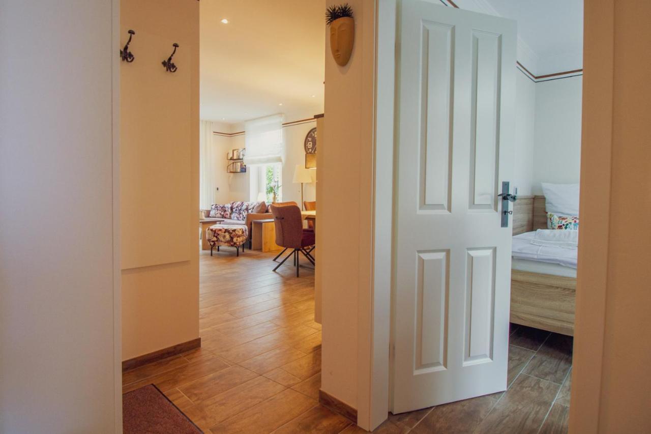 Up Besoeoek - Magnolie Mit Sauna Krummhörn Extérieur photo
