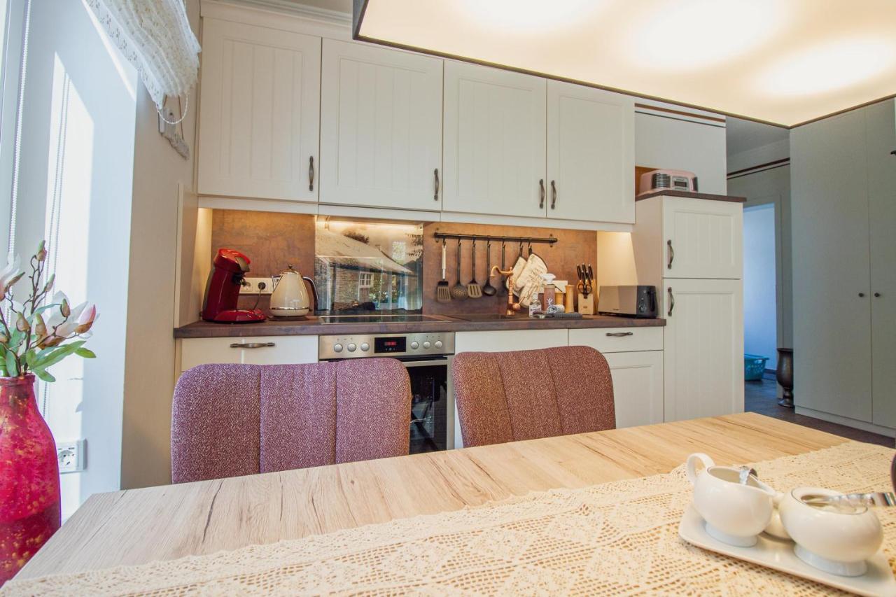 Up Besoeoek - Magnolie Mit Sauna Krummhörn Extérieur photo